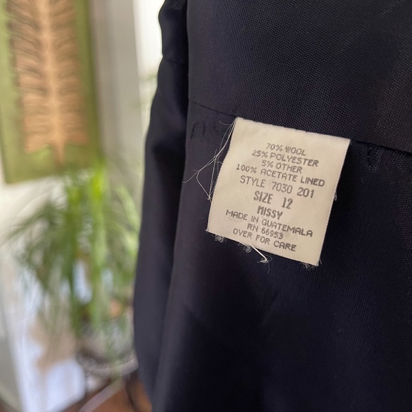 ✨SOLD ON DEPOP✨VTG Burgundy Green Navy Plaid Blazer SZ 12 - Picture 6 of 6